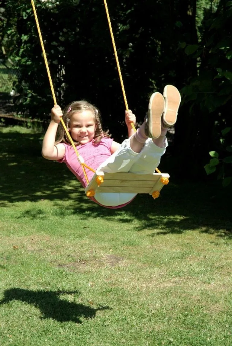 Brettschaukel aus Hartholz