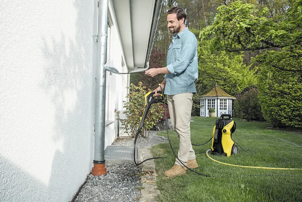 Dachrinnen- und Rohr-