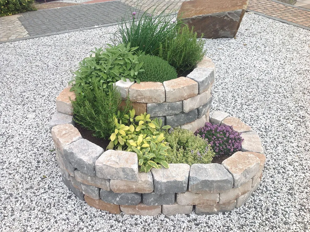 Kr&auml;uterspirale Kilimanjaro