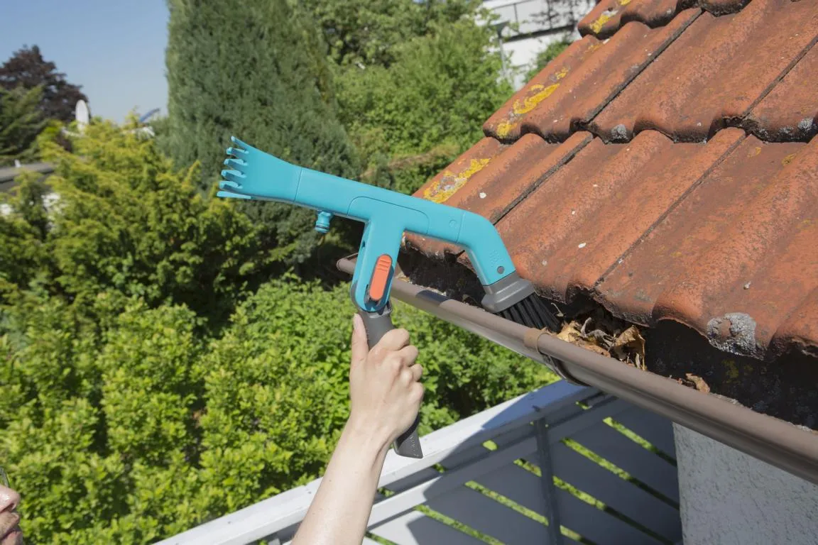 combisystem-Dachrinnenreiniger