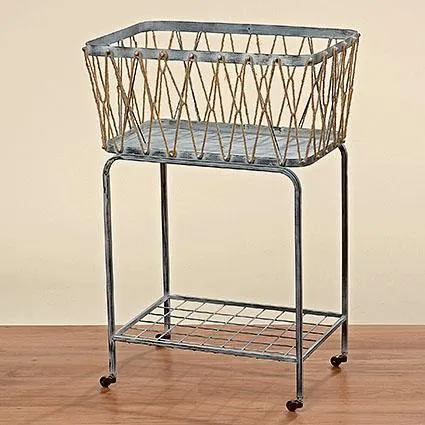 TISCH MIT KORB H82CM,