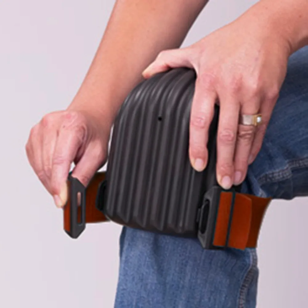 Kniesch&uuml;tzer-Paar gesch&auml;umt