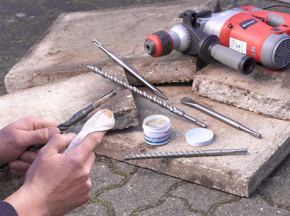 Bohrer- und Mei&szlig;elfett 75g