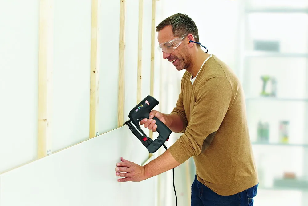 Elektrotacker J-165 EAD