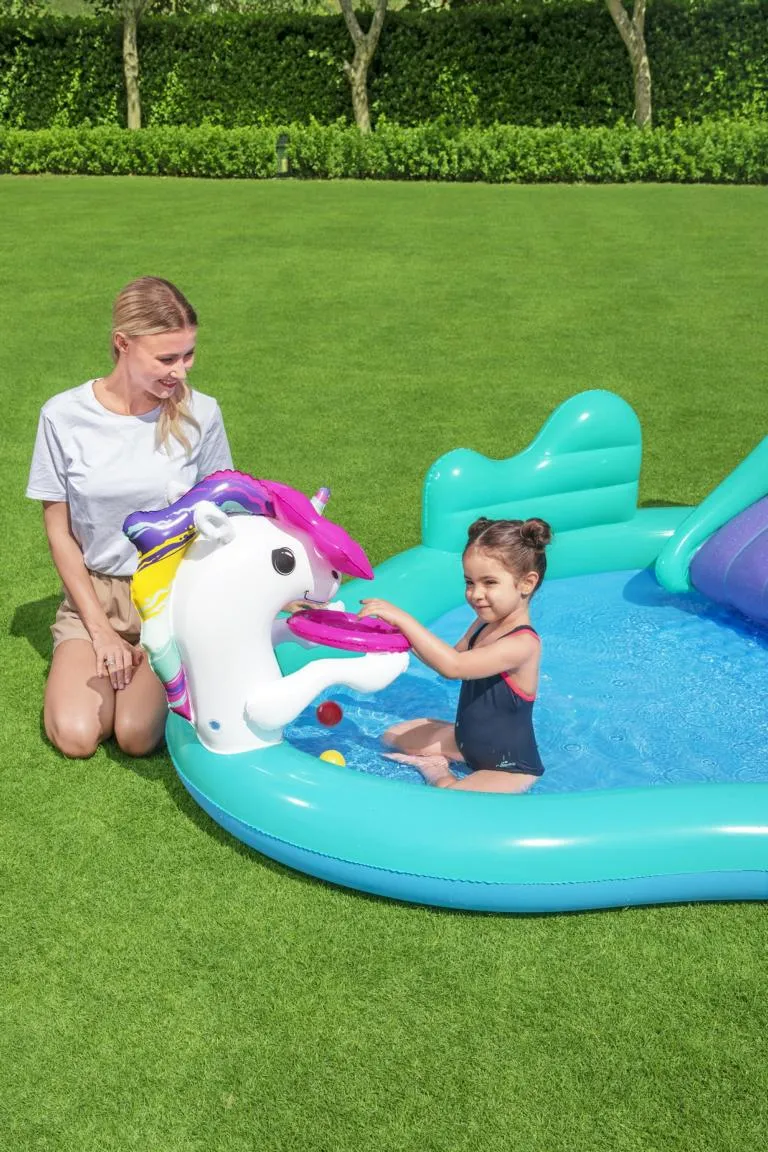 Spiel-Pool ''Unicorn''