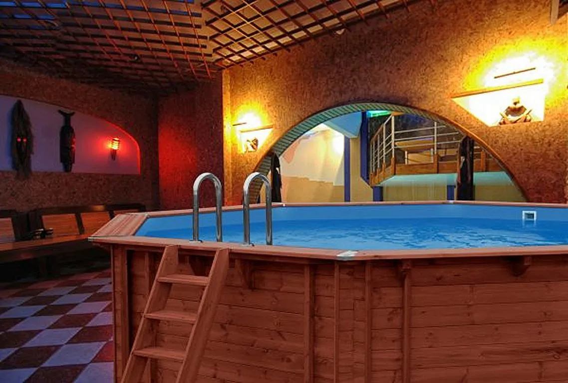 Holzpool